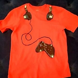 Boys Gaming Shirt Size M.